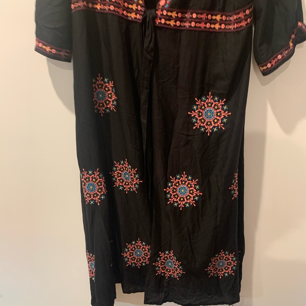 Tolani Black Cotton Kimono with Multicolor Embroidery - Picture 5 of 9